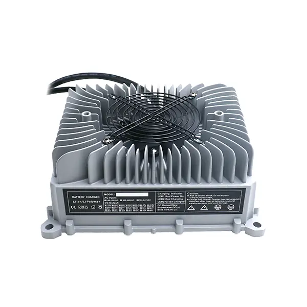 گالف کاروں کے لیے OBC 2000w پورٹیبل بیٹری چارجر Tuv